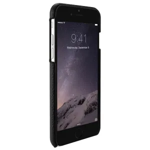 Just Mobile Quattro Back skyddande läderfodral för iPhone 6s Plus i svart, visat på en telefon
