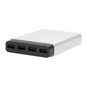 Just Mobile aluCharge USB-Ladegerät mit vier Anschlüssen aus silbernem Aluminium, dargestellt auf weißem Hintergrund