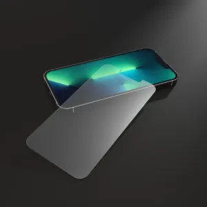 Just Mobile Xkin Displayschutz aus gehärtetem Glas für das iPhone 13 Pro Max mit abgerundeten Ecken