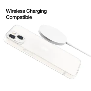 Genomskinligt iPhone-skal från Just Mobile med upphöjd kameraram, visat med MagSafe-kompatibel trådlös laddningspuck