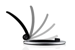 Support iPad réglable Just Mobile Encore avec base argentée et bras de maintien noir pour une utilisation sur desktop