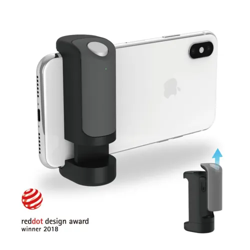 Just Mobile Shutter Grip monté sur un iPhone, montrant la poignée ergonomique d’appareil photo pour smartphone et le déclencheur à distance.